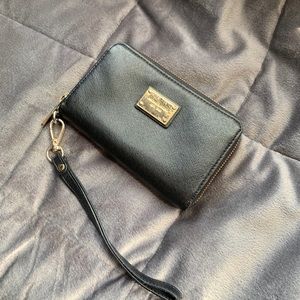 Michael Kors Wristlet/Wallet